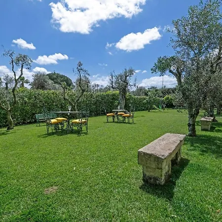 Hotel apartamentowy Contrada Schite 4*