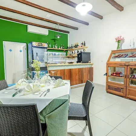 Contrada Schite Lejlighedshotel 4*