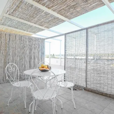 Contrada Schite Lejlighedshotel 4*